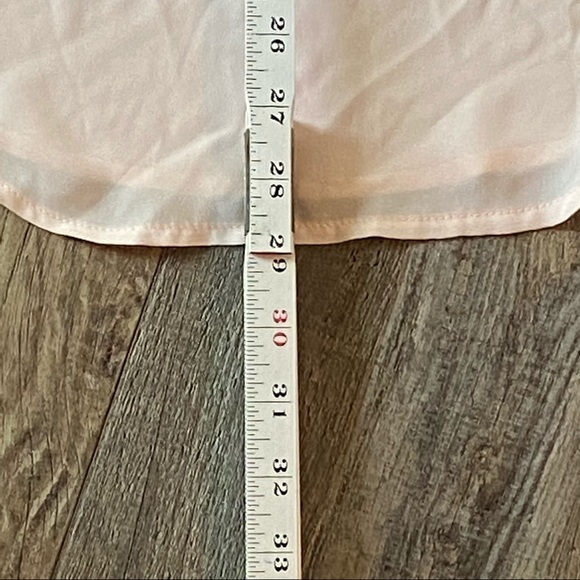 NWT TORRID Blush Colored Sleeveless Cagefront Tank ✨Perfect for Spring!!✨ - Picture 7 of 11